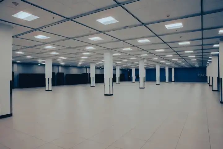 CoreSite LA2 Staging Area